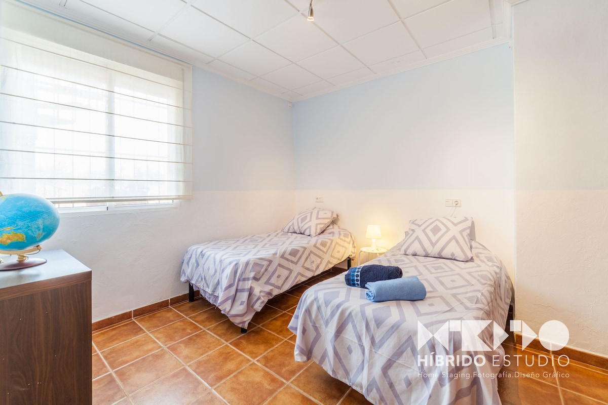 Двойна спалня