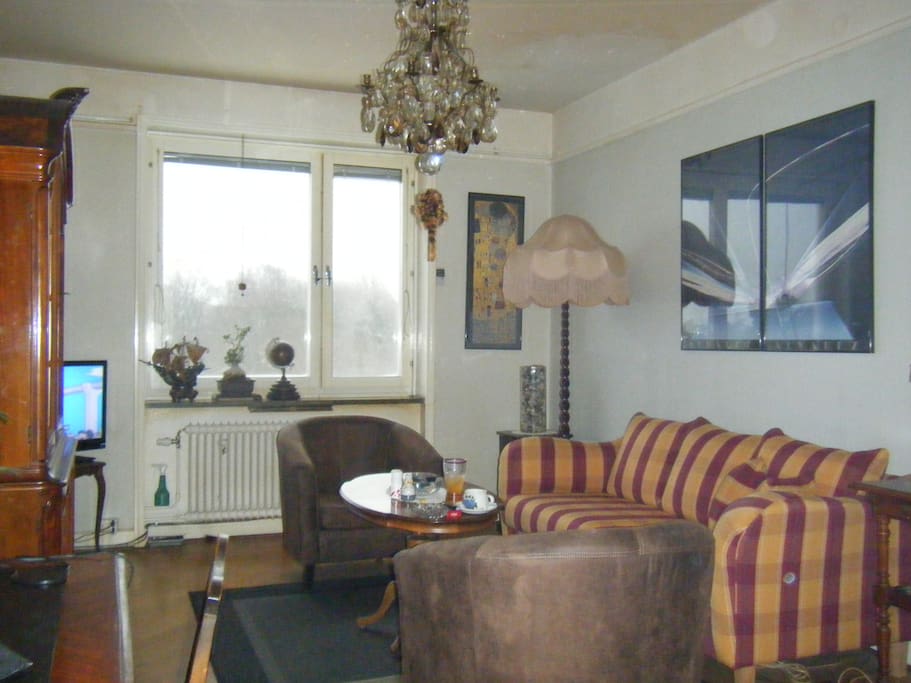 Nice day room