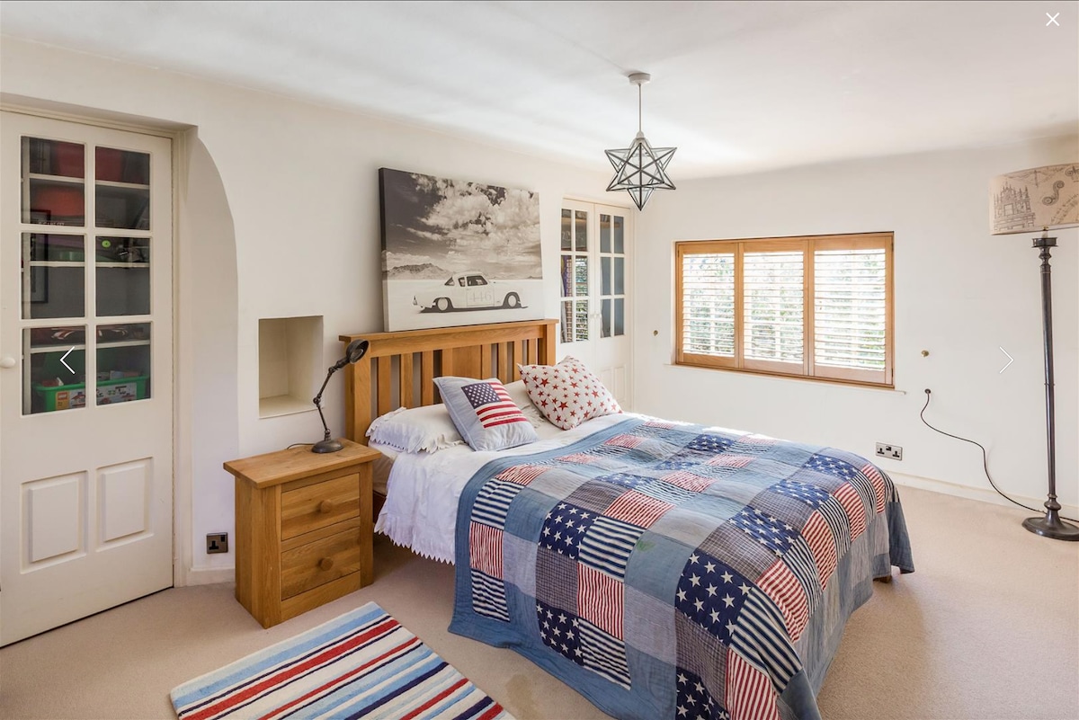 dhomat më të vogla të gjumit dopio në pjesën e shekullit të 15-të të shtëpisë