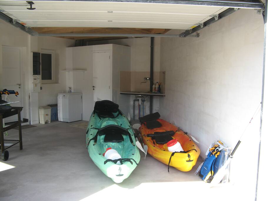 2 canoës disponibles
