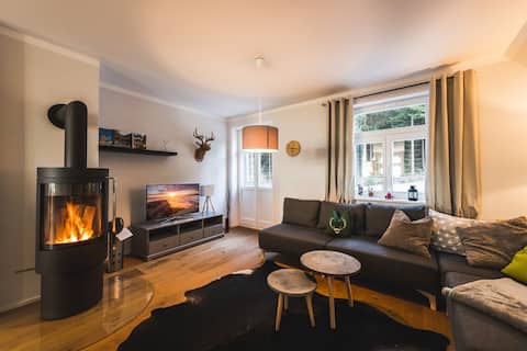 Top performing Airbnb: Modern, spacious apartment in Altenberg