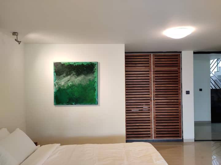 Bedroom 1 image 2