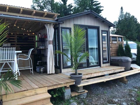 Glamping at the Cabana!!