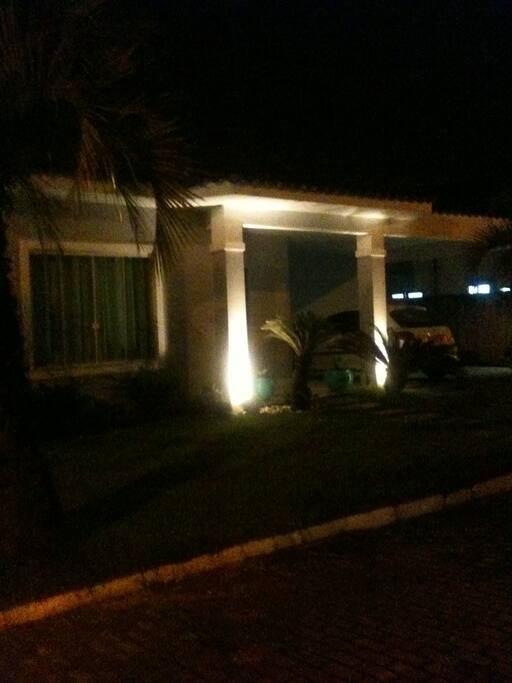 frente à noite