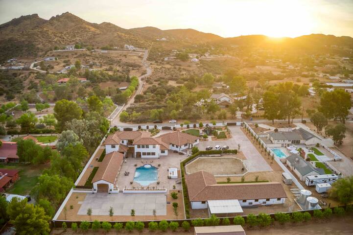 Hacienda Style. “Casa de La Bonita” gallery image 5