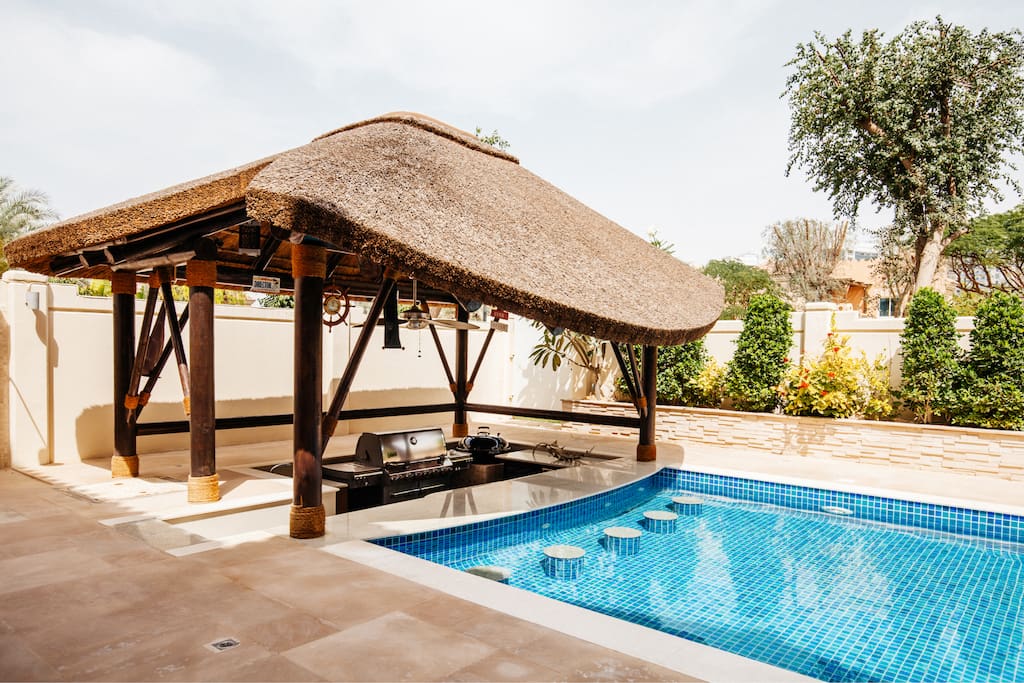 Pool Bar & Grill