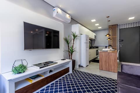 Top performing Airbnb: HeJ - Studio204 high standard and well located in Menino Deus