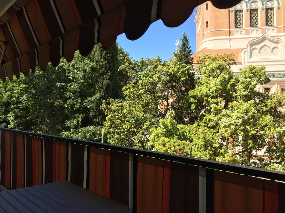 Terrasse côté ouest.