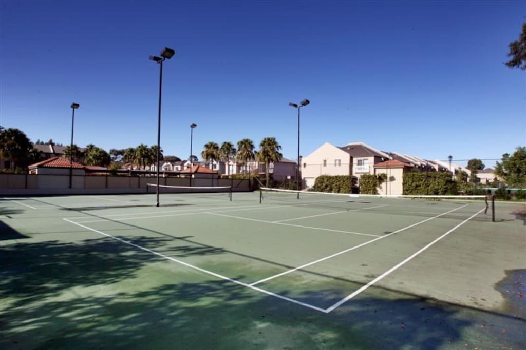 community tennis court