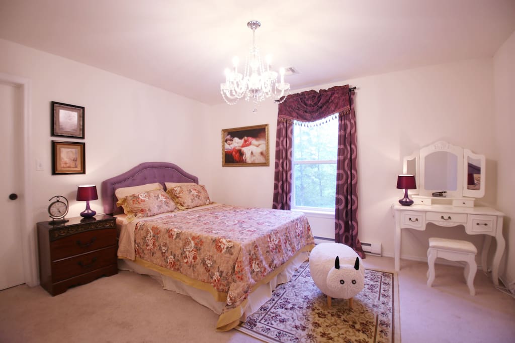Queen bed. Princesses love purple :)