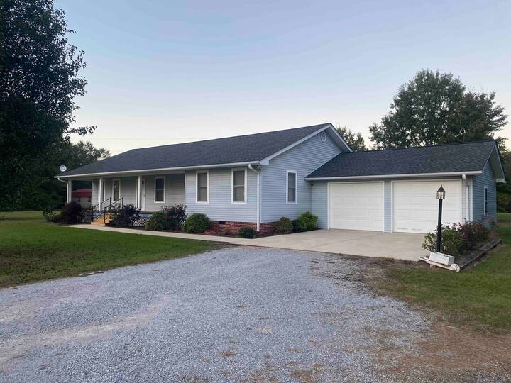 Marion Vacation Rentals & Homes Alabama, United States Airbnb