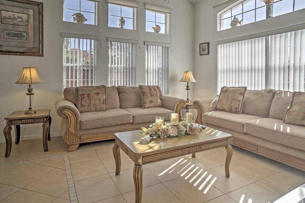 After an exciting day at one of the theme parks, come home to lounge in the comfy living room.
