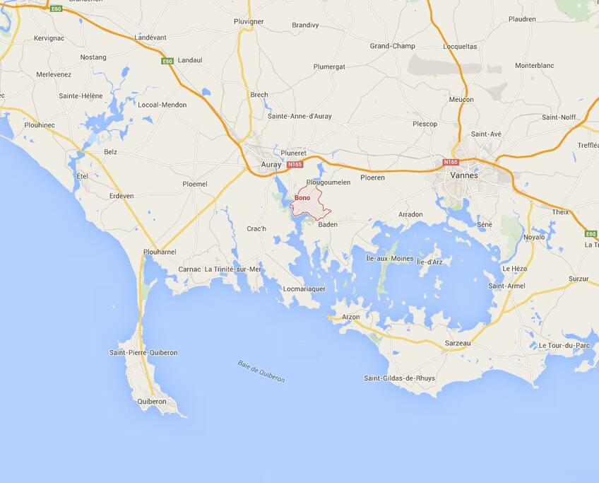Idéalement situé entre Vannes et Auray et à 20mn de la Presqu'île de Quiberon.