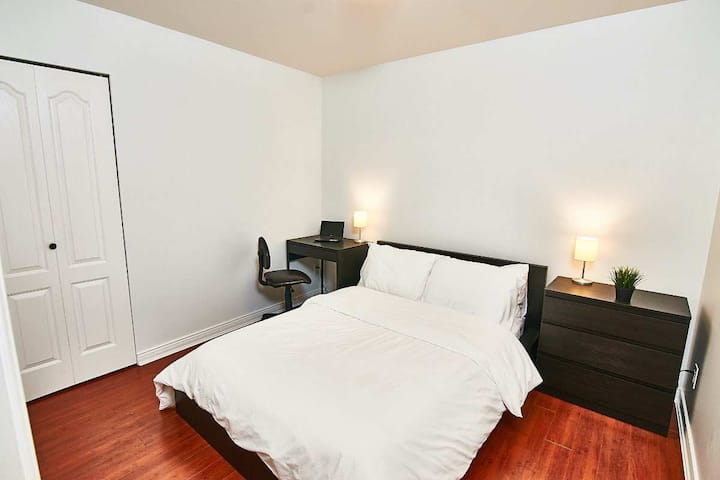 חדר שינה מס '2 עם חלל עבודה