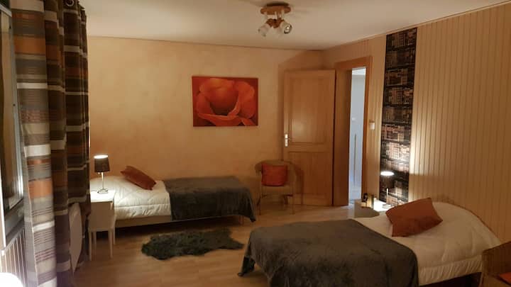 3 bed room