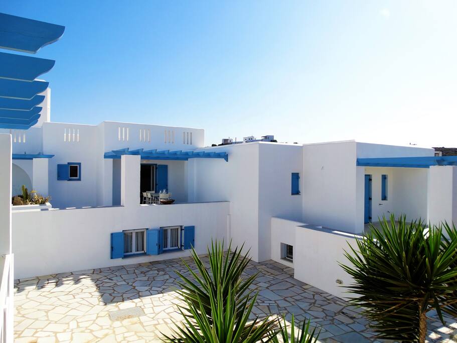 Verandas & public area