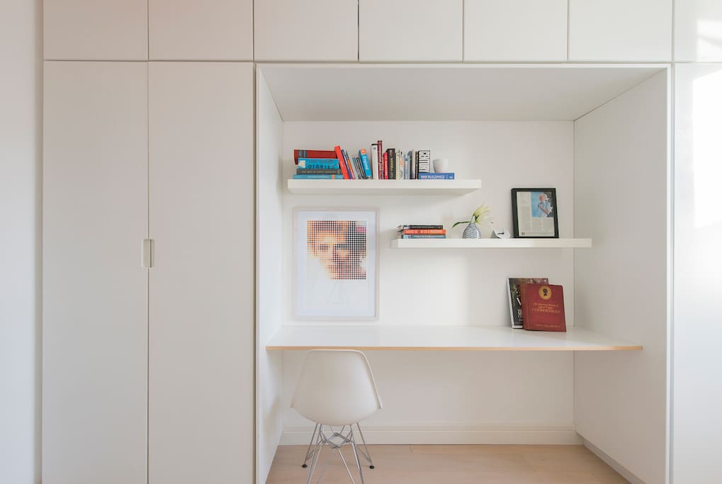 Desk for your laptop