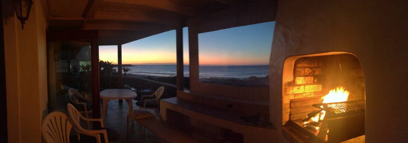 Sea Haven Beach Villa on Kommetjie beach, CapeTown gallery image 2