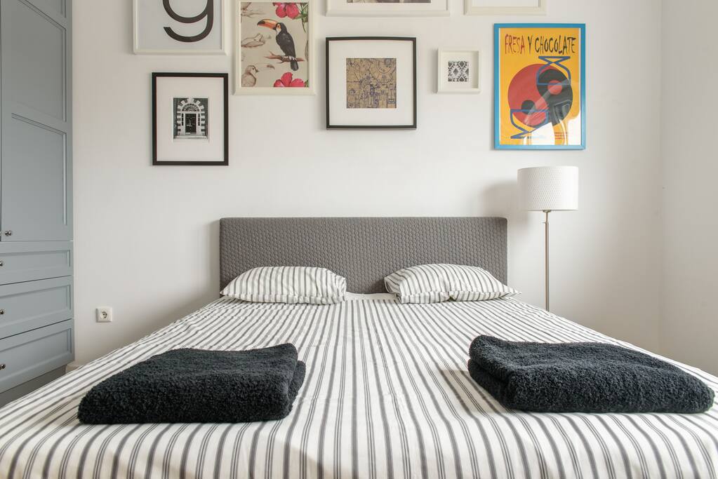 Gallery wall to brighten up your mood