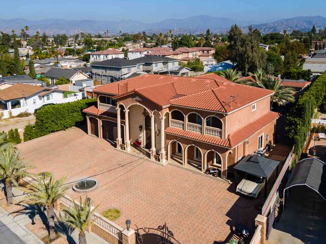 Valley Palms gallery image 3