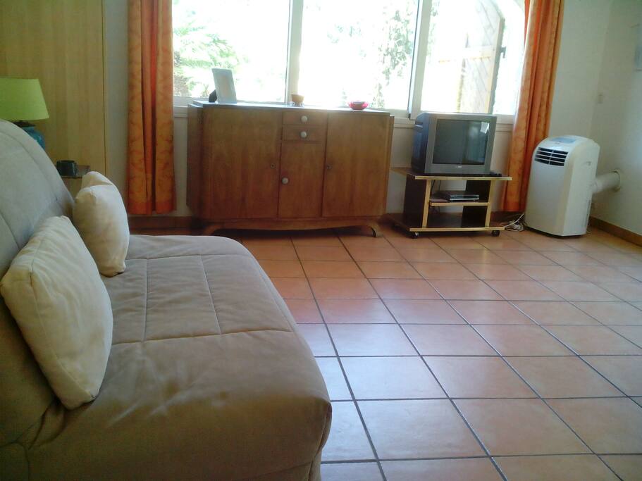 SEJOUR + TELE + CLIM + WI FI
