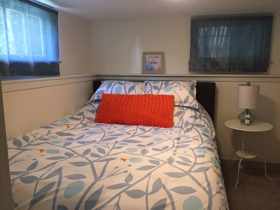 Bedroom with Queen Bed