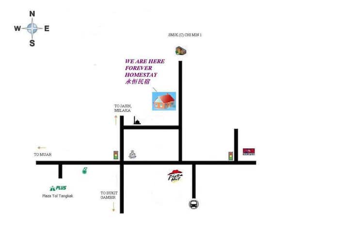 东甲永恒名宿是现代双层楼度假屋。理想的位置和舒适的居住环境。设有5间卧室，可住宿多达20人的名宿