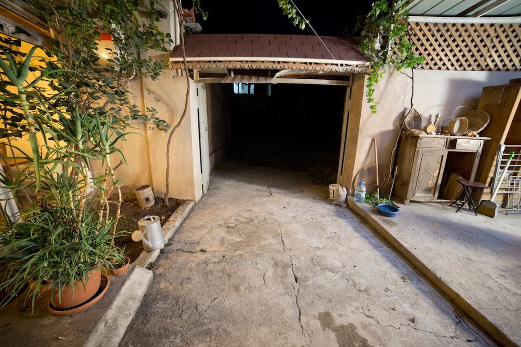 Garage