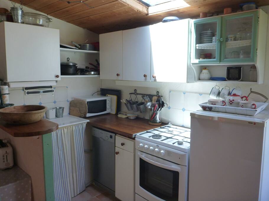 Cuisine ouverte sur le salon/salle à manger