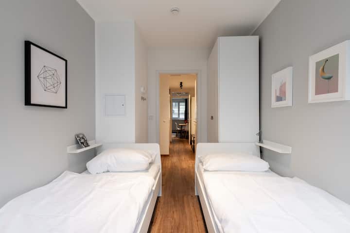 Dormitorio 2 con dos camas individuales.