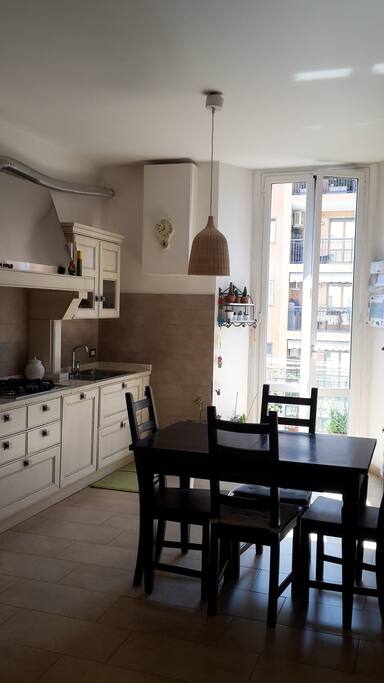 Another point of view of the kitchen