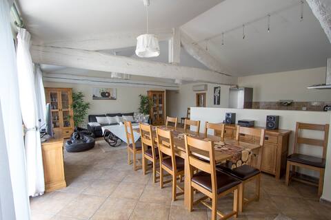 Grand Rieutort: cottage for 11 with a huge terrace