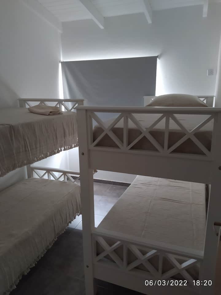 ოთახი 2