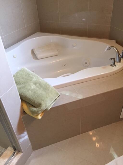 Jacuzzi
