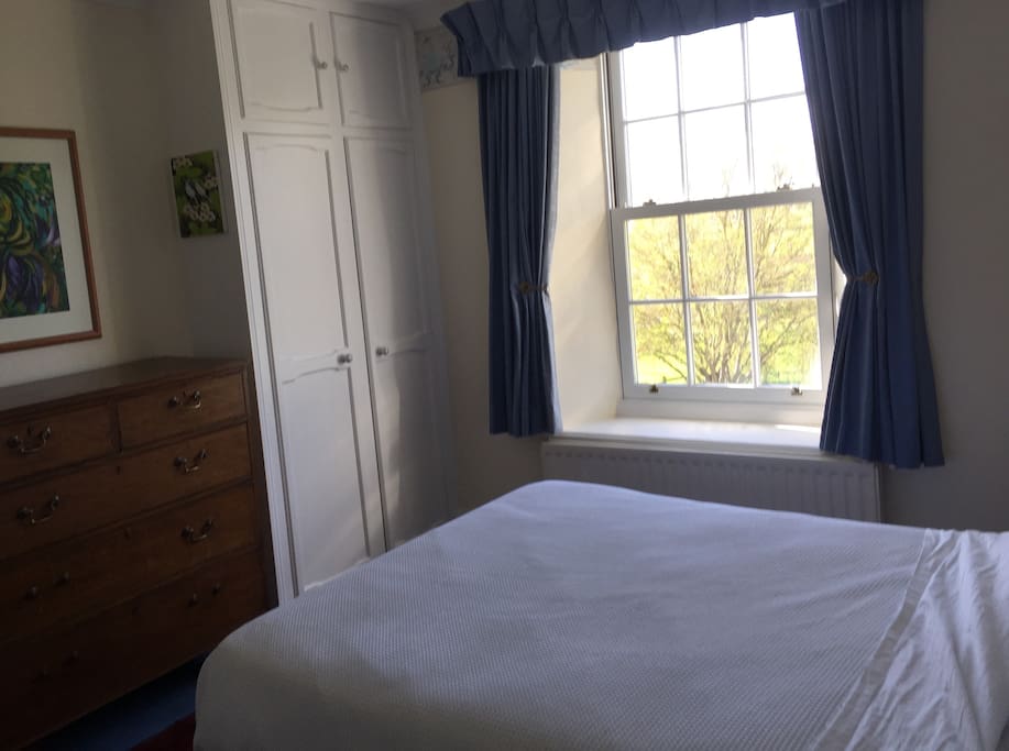 Bright, double room with amazing views of the Valley.