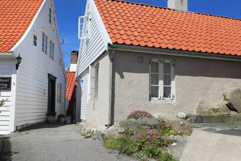 Foghorn Family House