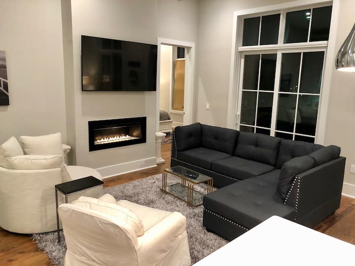 New Luxury Oxford Square Condo at Harrison Square Condominiums for Rent in Oxford, Mississippi