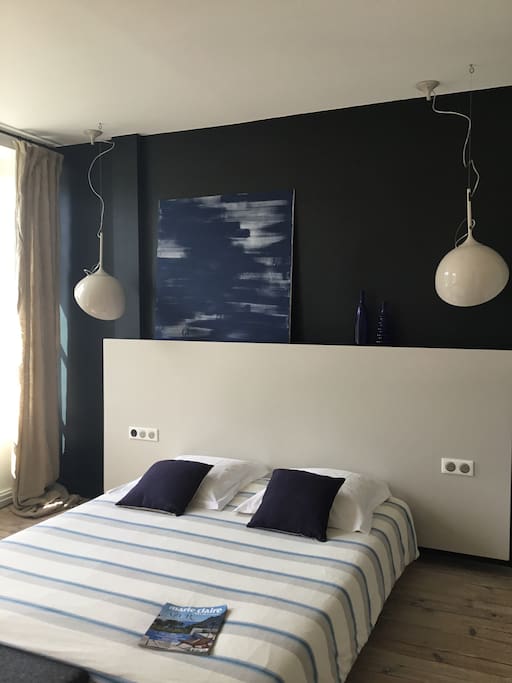 Chambre …et lit queen size