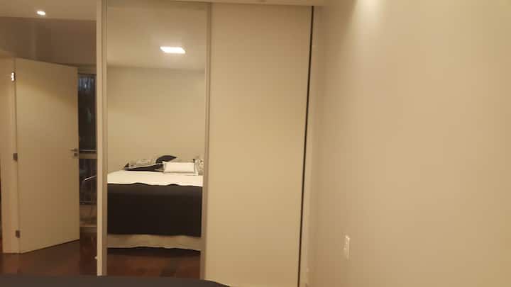 Pamje nga gardëroba