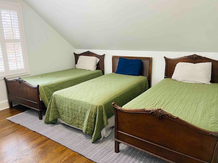 Spavaća soba na katu