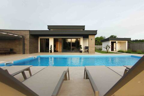 Luxury Luxury VILLA