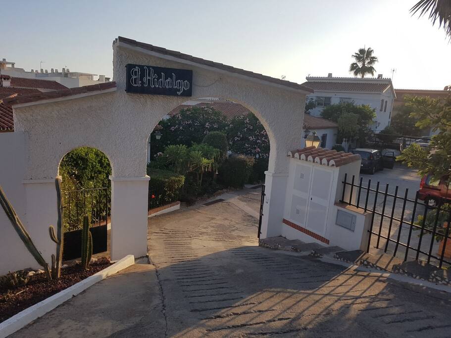 Entrada a urbanización