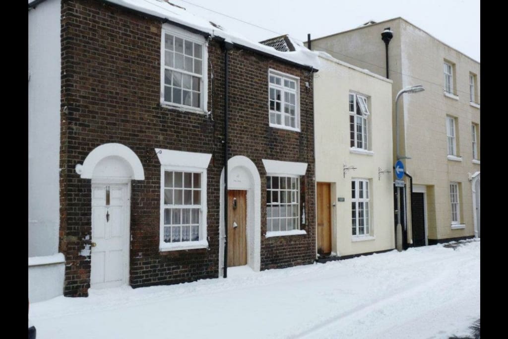 Duke's Cottage in the snow