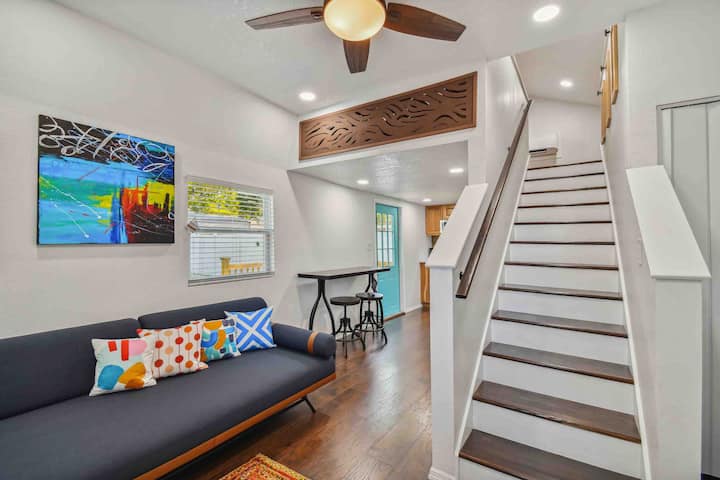Adorable Tiny-house In The Heart Of Tampa! - Tampa, FL