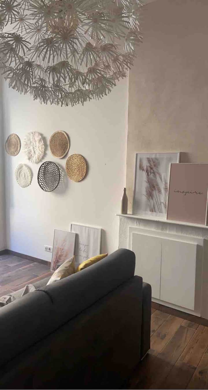 Appartement Avec Parking Privé Au Cœur De La Ville - L'Île-Rousse