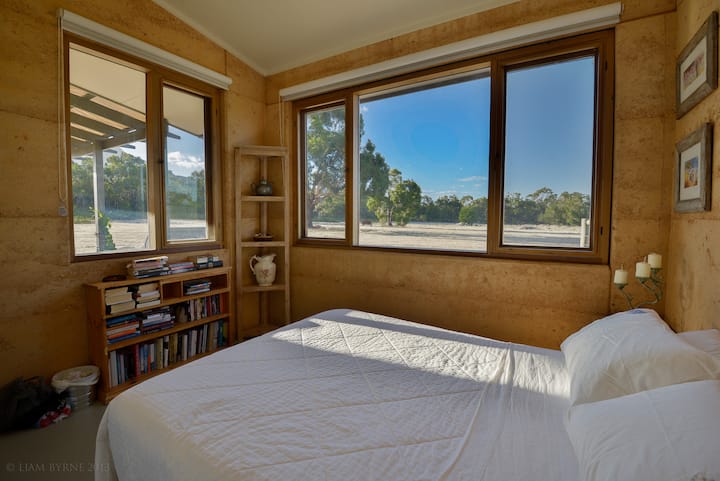 спалня 2, едно двойно легло