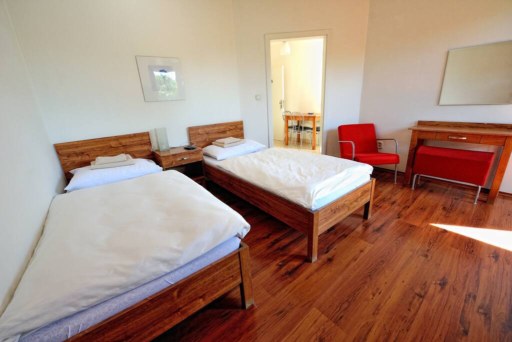 bed room