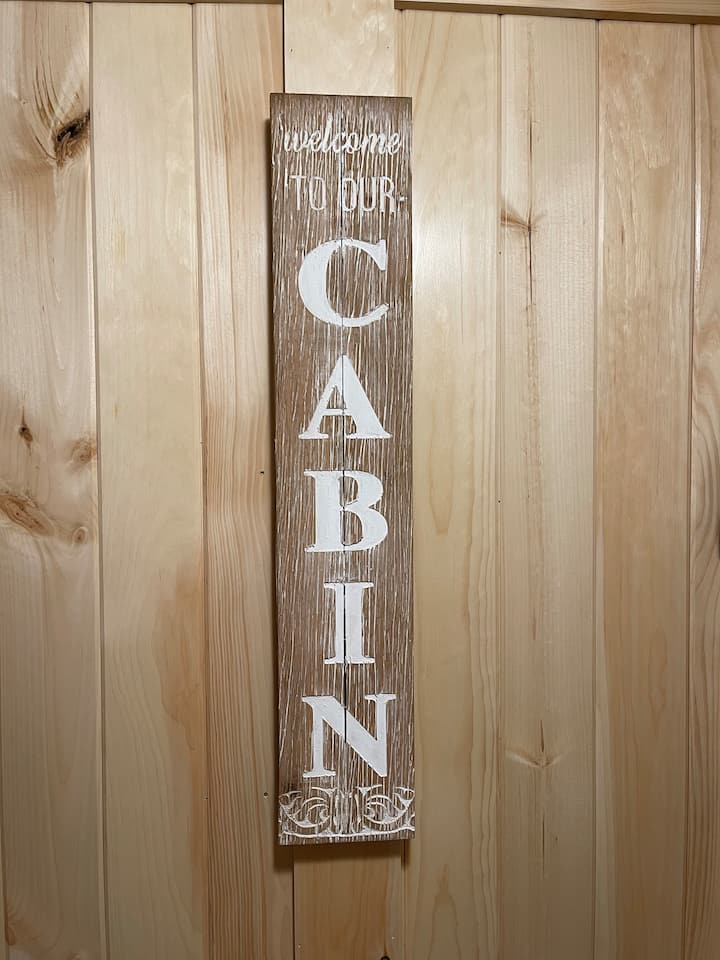 Adirondack Cozy Cabins - Moose Cabin