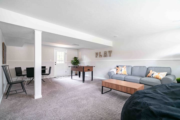 Game room~Minutes to the Zoo~Near Powell/Dublin gallery image 2