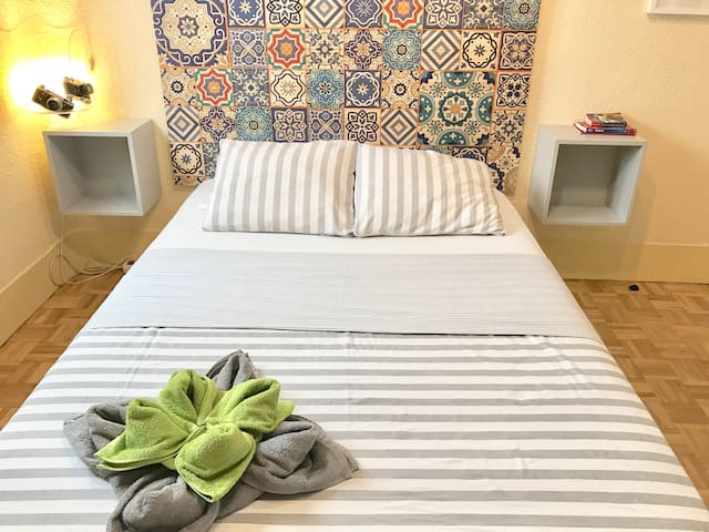 Room for 2 people in Retiro area
